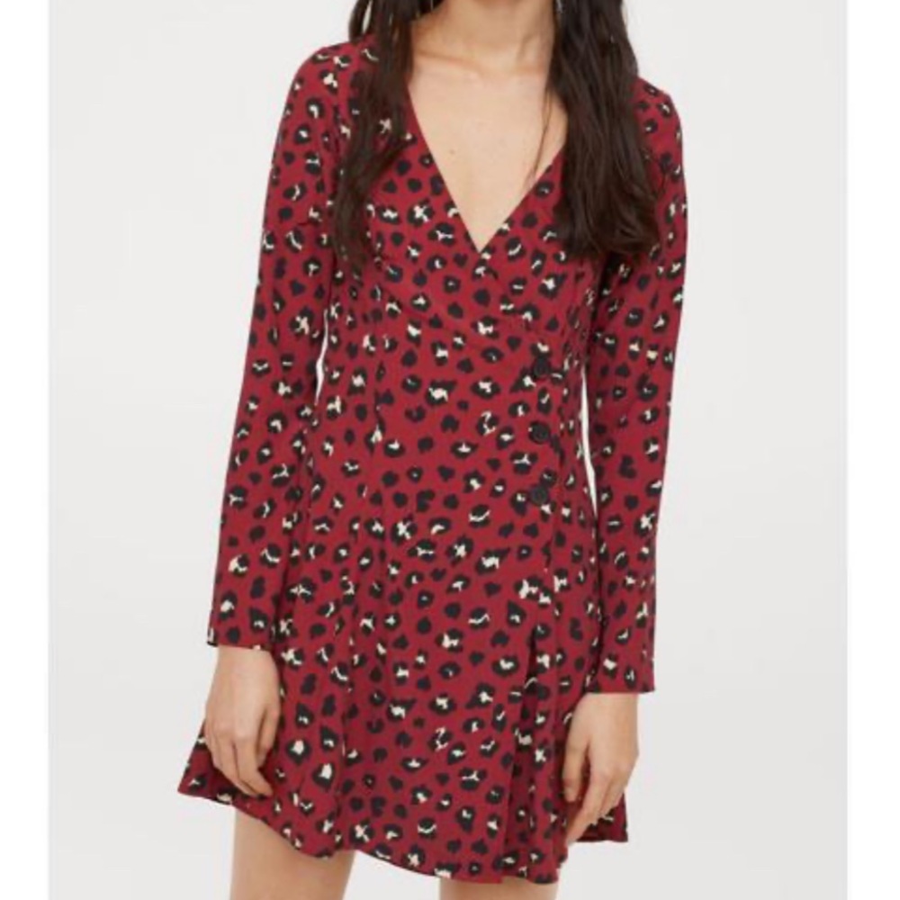 NWT H&M Divided leopard print long sleeve dress